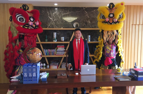 千秋偉業(yè)添錦繡 萬里鵬程展宏圖 —— 常青樹舞獅獻瑞賀新春，歡天喜地迎開工！